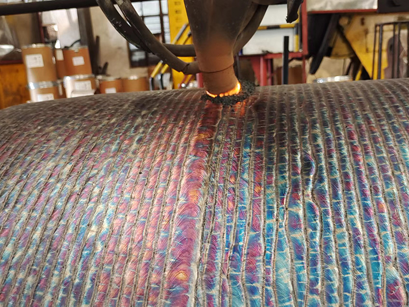 Overlay welding of upper pinch roller