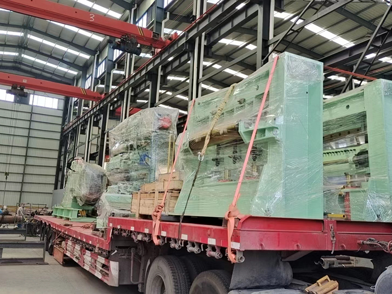 Delivery of eighteen roller components